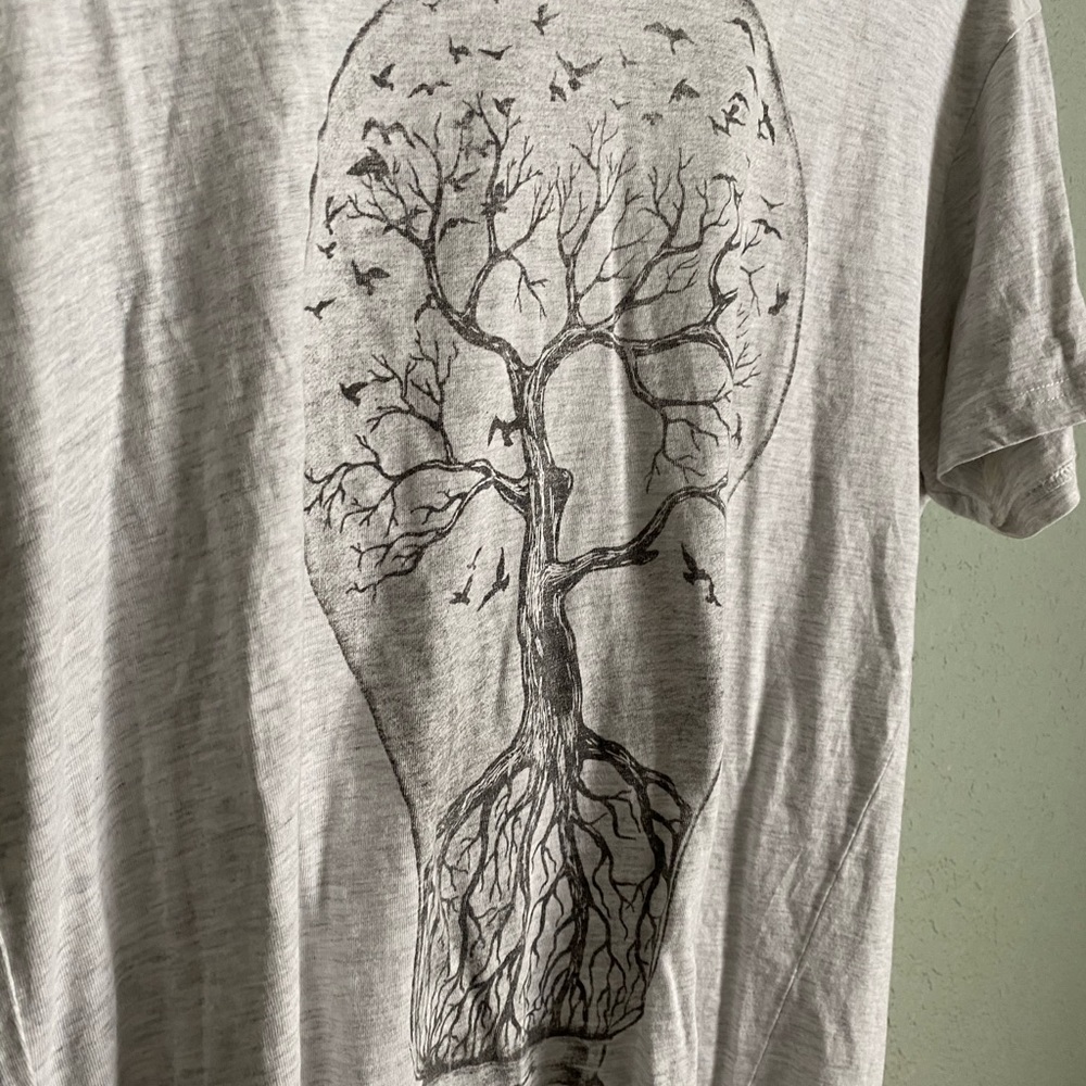 Light Bulb Tee - Picture 3 of 5